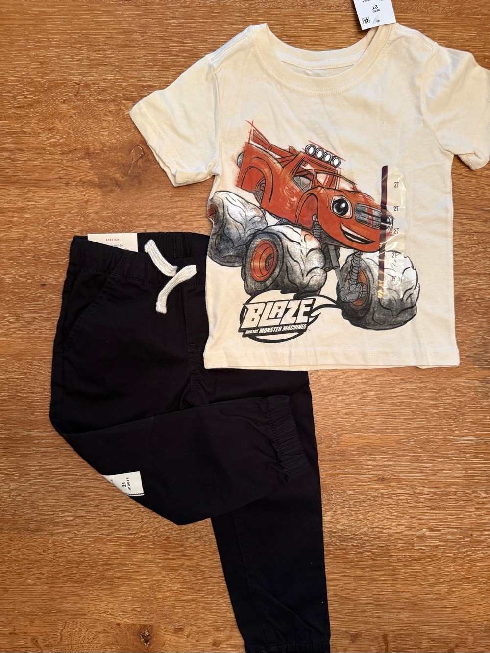 Nickelodeon Blaze Cream Tee with Black Cat & Jack Black Joggers 2T